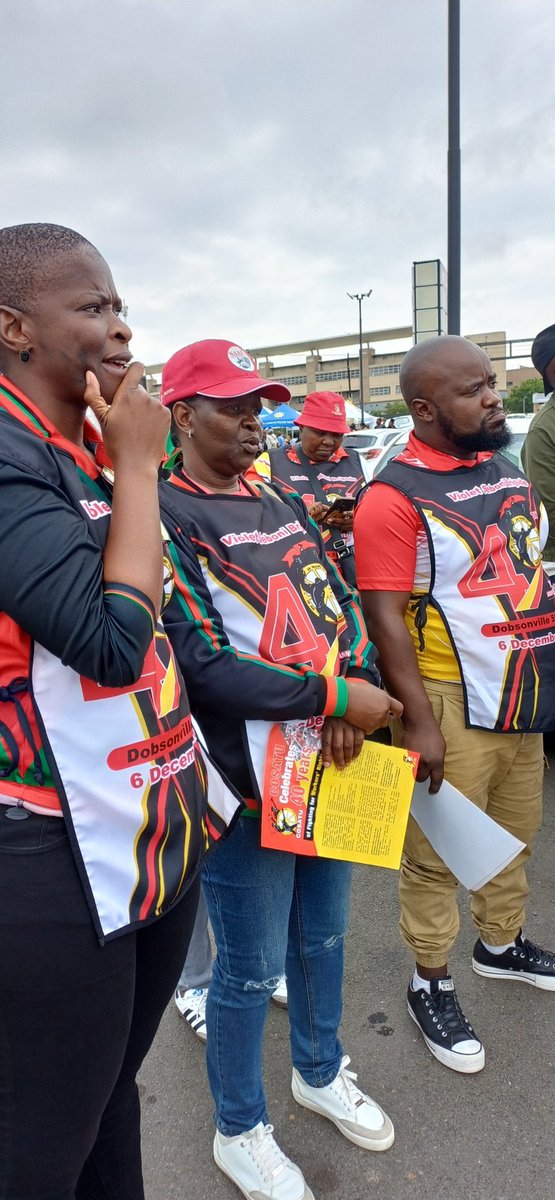 SadtuNational's tweet image. COSATU is mobilising in Soweto ahead of its historic 40th Anniversary.
Join thousands of workers, leaders &amp;amp; allies at Dobsonville Stadium on 6 August 2025 as we celebrate four decades of fighting for workers’ rights, social justice &amp;amp; democracy.
#COSATU40 #WorkersUnite @_cosatu
