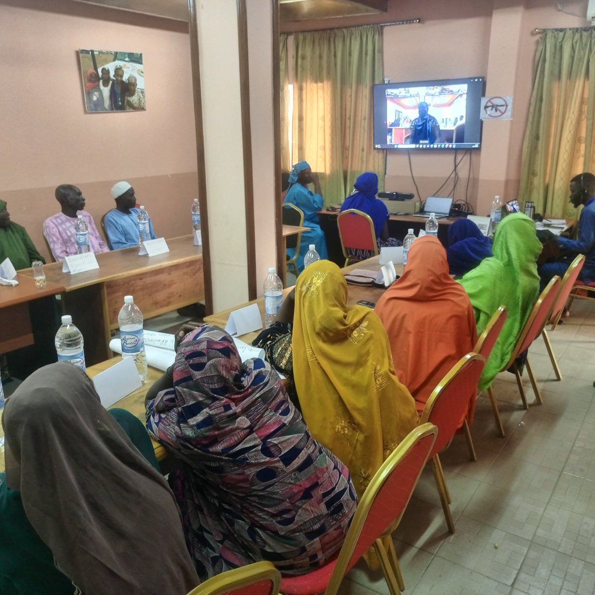 La Croix-Rouge Camerounaise participe à la 4e édition de la conférence internationale pourles familles de personnes disparuesqui se tient du CICR à la Sous -Délégation du Comité International de la Croix-Rouge à Maroua. 15 membres de familles disparus sont aussi présentes.