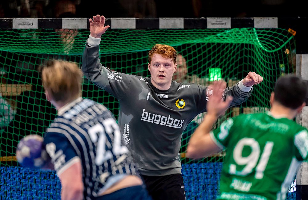 hhandboll's tweet photo. 🤝Linus Bergh förnyar – skriver långt Bajenkontrakt👇

https://t.co/CmIZFv3vMr

#bajen #ekenlaget #handbollsligan https://t.co/nxZa8EZsY3