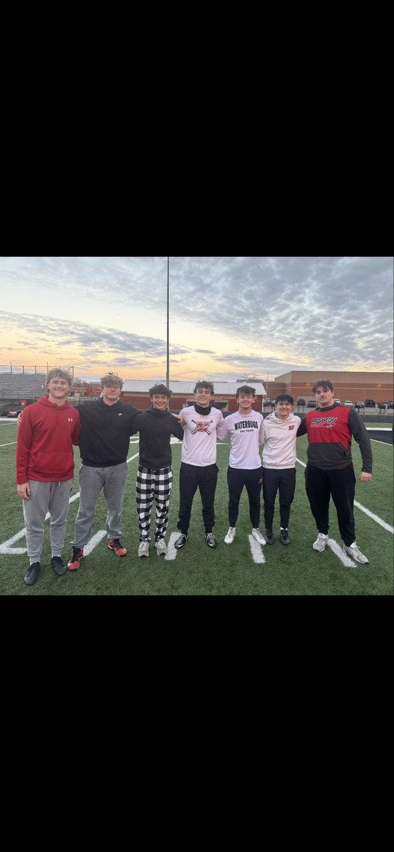 Take a moment to champion our relentless players of the week! Hats off to these young men for their contributions and consistent efforts. Big moments lie ahead! #FamilyWarriors