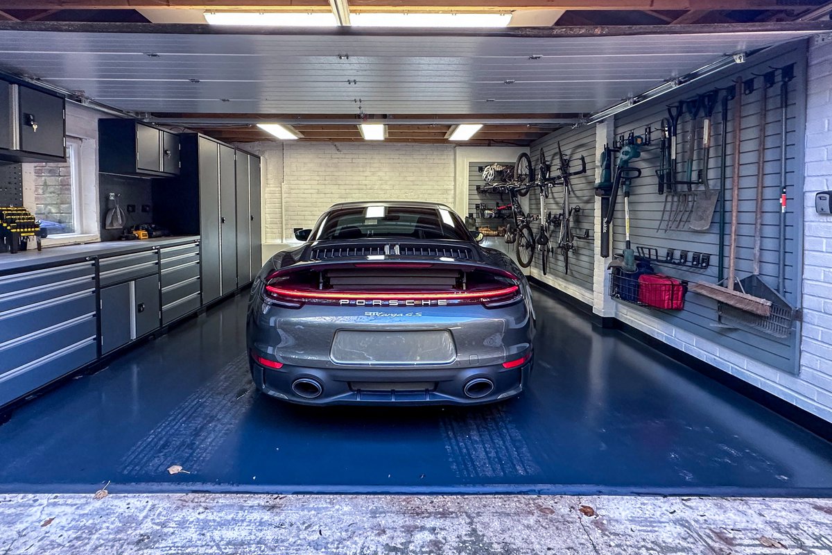 GaragePride's tweet photo. Check out this recently completed garage transformation that we supplied our client! 
If you have a garage that you'd like to improve, visit our showroom in Guildford https://t.co/BZtFMsnATn