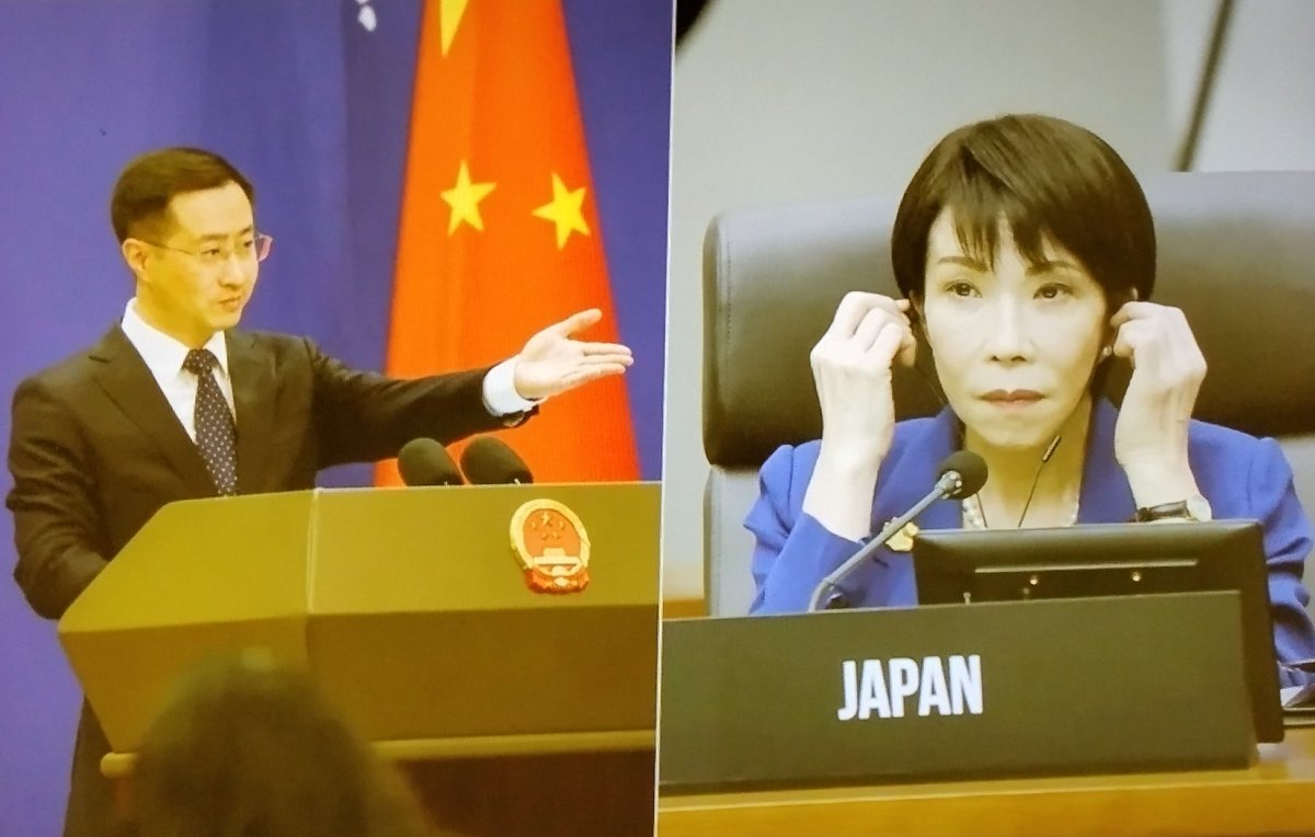 🇨🇳中國解放軍 ：如果日本夠膽武力介入台海,
      中方必將迎頭痛擊
 
      外交部發言人林劍 : 部份日本政客和媒體刻意     
      炒作,企圖混淆視聽,轉移焦點,這是不負責任的
      我們再敦促日方正視問題的根源所在,立即糾正
      並收回惡劣言行.
        
      中國外交部,連續三日譴責日本