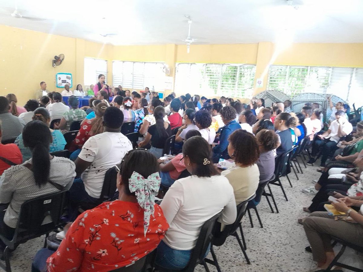 Renocimiento al extraordinario trabajo y cumplimiento de las metas del PEI de FCorriente Magisterial Peñagomista. Los presidentes provinciales y responsables territoriales rindieron cuentas antes la reunión de la dirección nacional. Avanzamosjuntos hacia el propósito!