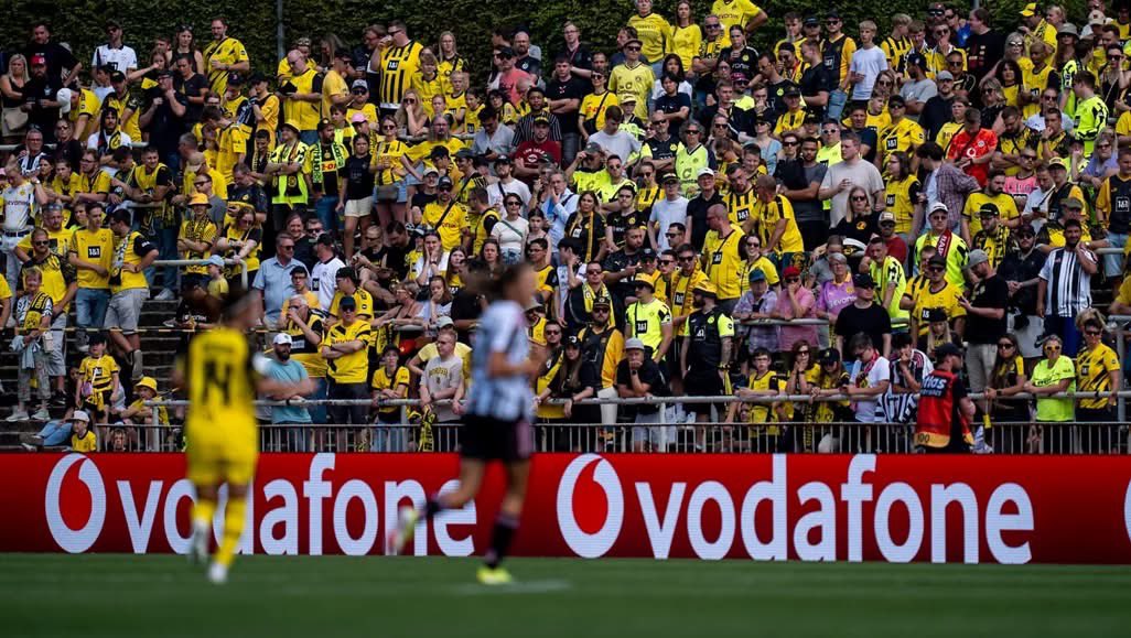 🏟 Faninfos für die Spiele der BVB-Frauen am kommenden Wochenende

Am Sonntag sind die BVB-Frauen bei Vorwärts Spoho Köln zu Gast. Außerdem tritt die 2. Mannschaft am Sonntag beim FC Iserlohn an. 

Alle fanrelevanten Infos gibt’s hier👇🏼
bvb.de/de/de/aktuelle…