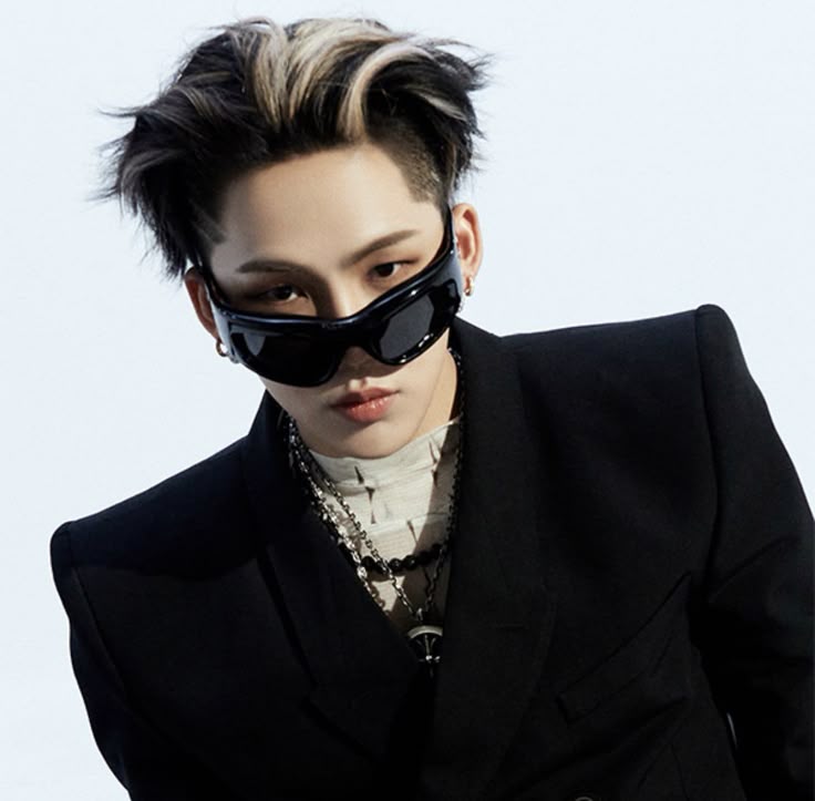 _itlia's tweet image. the idol                     the biggest fan