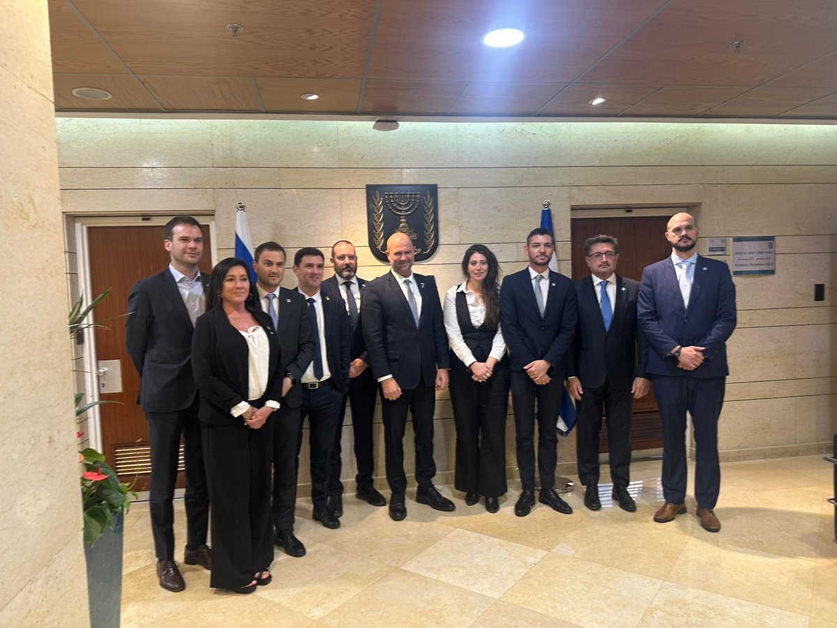Hace unos días acompañé a los diputados argentinos que visitaron Israel en representación del Grupo Parlamentario de Amistad Argentina–Israel, encabezados por la diputada <a href="/ajmechet/">Sabrina Ajmechet</a>. 
Durante su estadía, trabajamos para profundizar los lazos interparlamentarios y fortalecer la