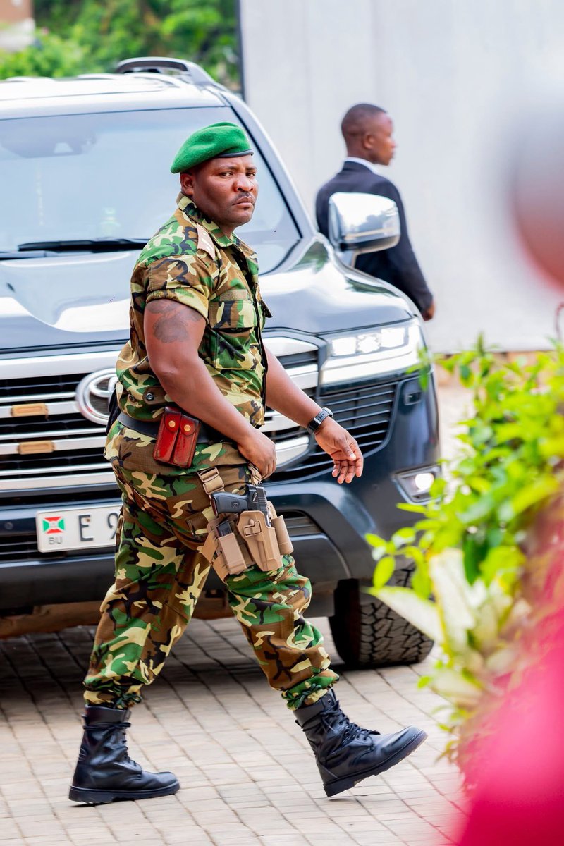 Rweza94's tweet image. Nta mugambi numwe #paulkagame azosubira gukora muri politique yaka karere président #neva atawushigikiye ngo bikunde!

Imisiba muraza muranya Aho mweretswe uburundi bufise ingabo apana izo nzingo zanyu zirekuza gusa ubuzuru busongoye