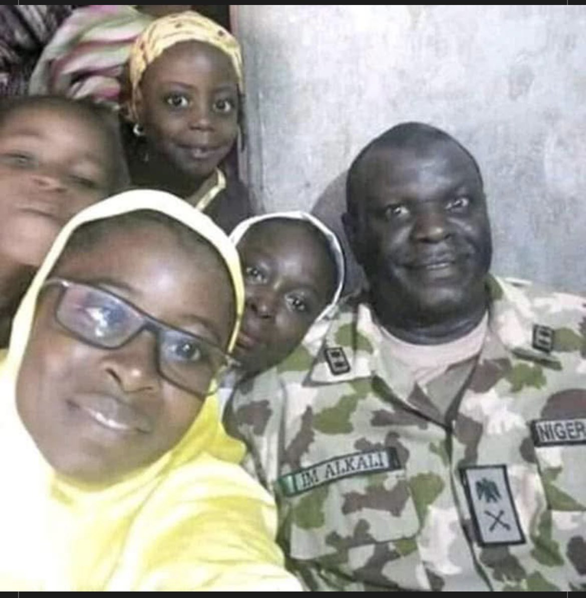 Up til today there is no justice for late General alkali, who was gruesomely murdered by Plateau Christians simply for being a Muslim !!! 

You can read through the thread, 👇🏿👇🏿👇🏿👇🏿the barbarity of plateau Christian’s extremists is scary !!!