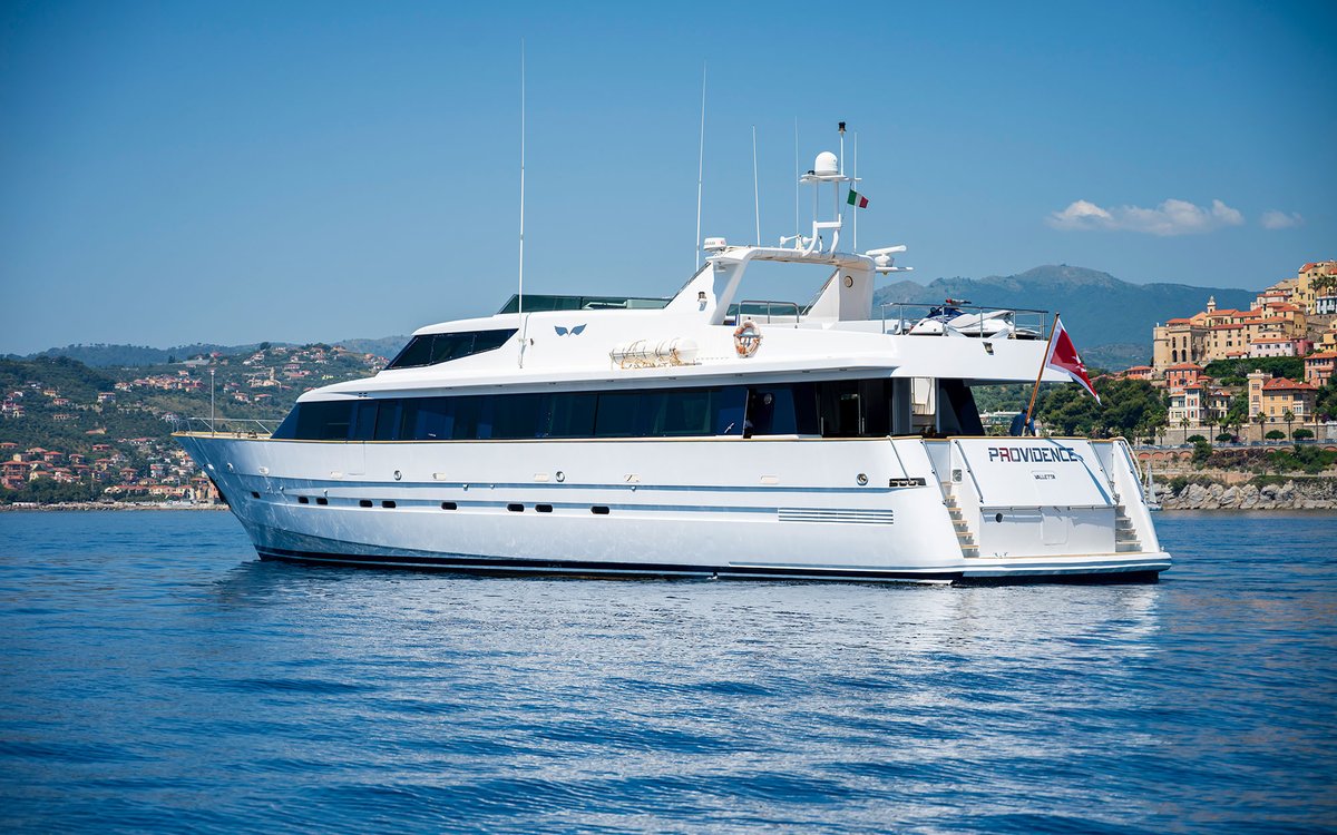 👀 King of Spain's former 34m motor yacht Providence for sale

The yacht for sale was originally built in 1993 for the King of Spain at the builder’s San Juan de Nieva shipyard. 

👉 Read more: superyachttimes.com/yacht-news/mef…