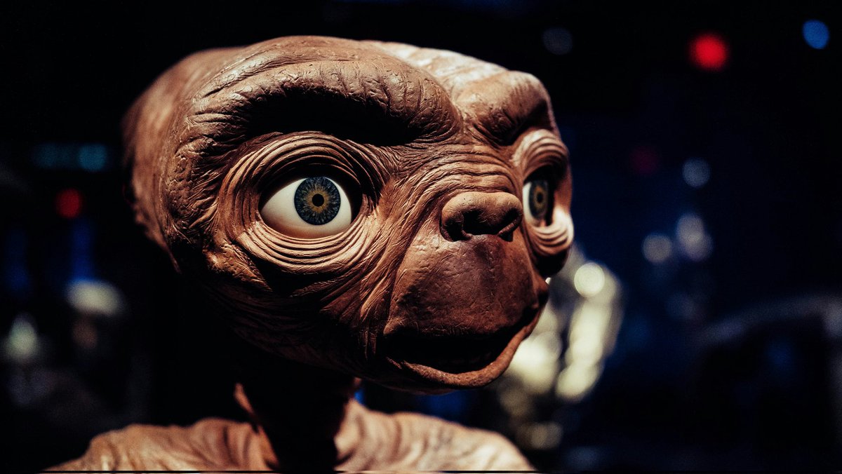 MsMahayWisdom's tweet photo. I remember
when
E.T.
was the most cutting-edge-razor-sharp-extra-inte-lligent-homely-#science
that I now see
was more
magical
beautiful
wholesome
& unifying
than anything on T.V.
#vss365
#etgohome https://t.co/H0sbeWY5Ua
