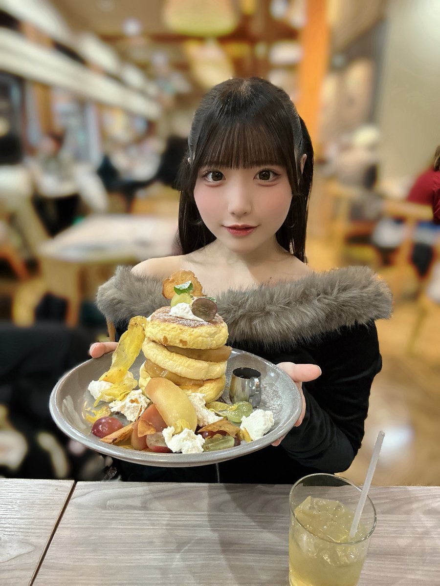 Post by 栗栖 むぎ【iON!】 on X: 一緒に食べよ？