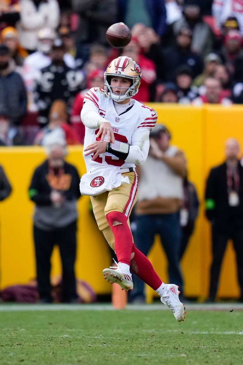 RisBrian's tweet photo. @NFL Who should I start on Sunday? A maybe still banged up Brock Purdy? Or Famous Jamis Winston who could do Jamis-y things??? #SitStart https://t.co/YgXGMULX5m