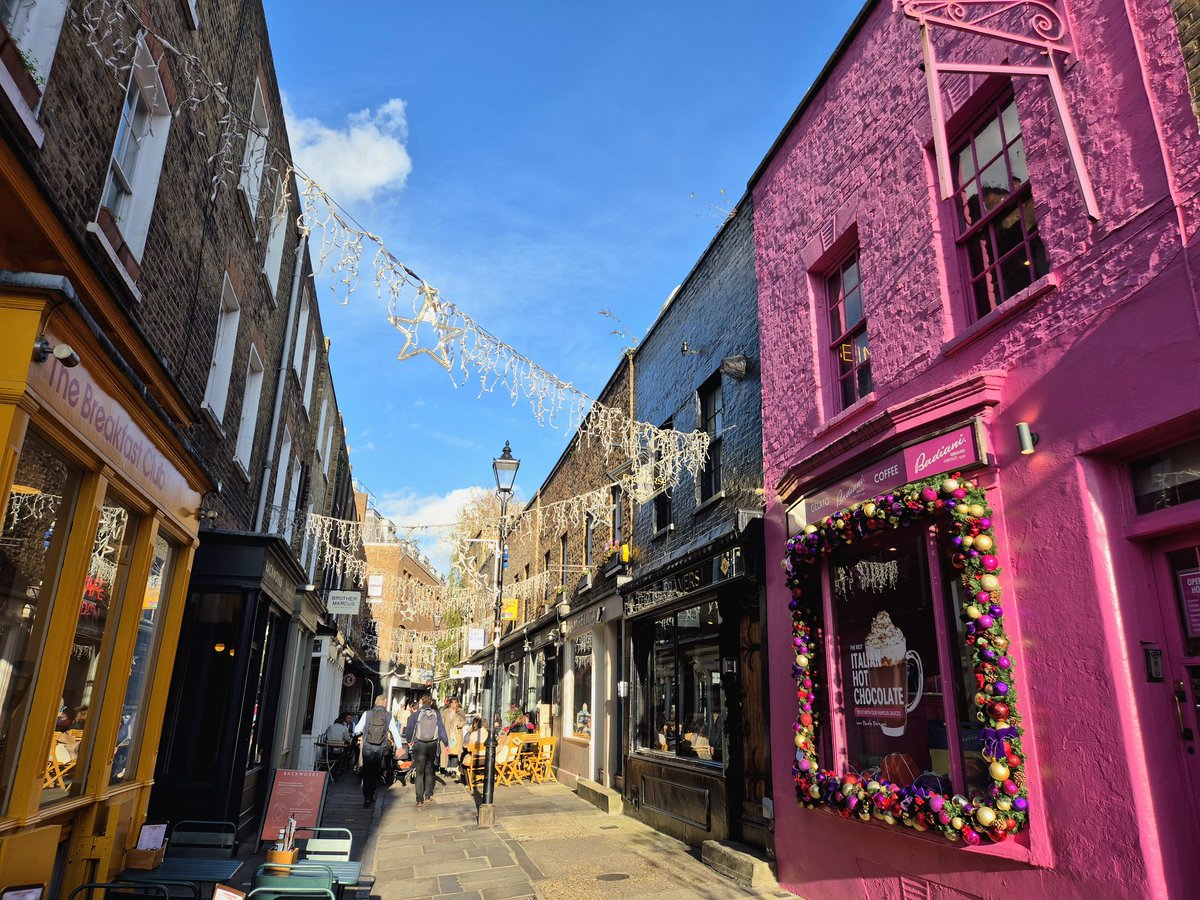 Becky Taylor tweet media