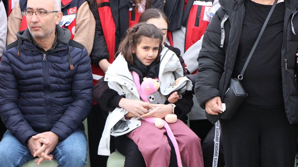 darkwebhaber's tweet image. Türkiye, şehitlerini uğurluyor. 🇹🇷