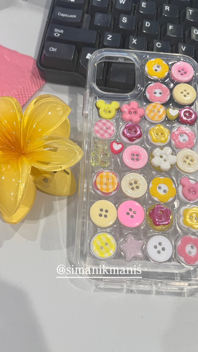 fishassssss's tweet photo. beberapan case yang udah aku buat🫶🏻✨ https://t.co/6gbSN7ONj4