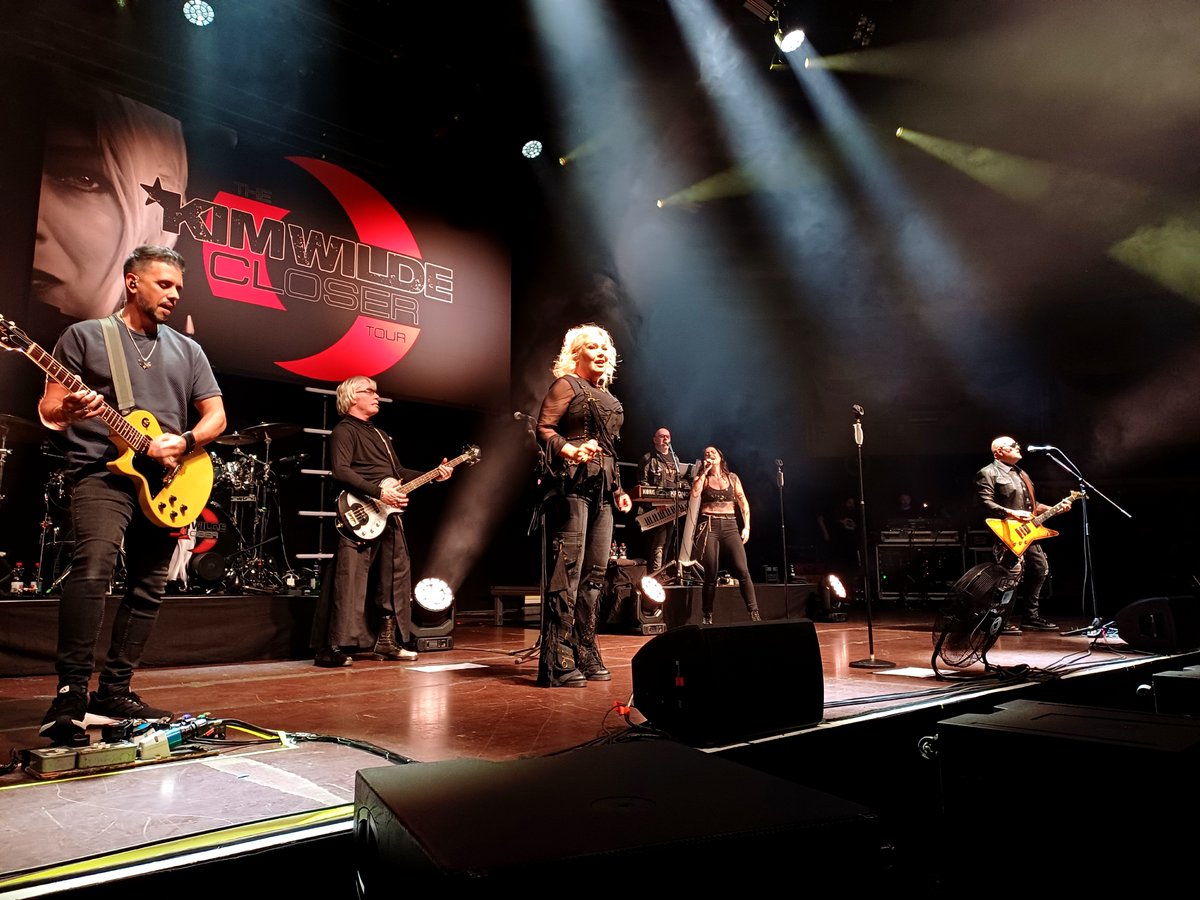morph_chris's tweet image. Kim Wilde Concert yesterday
Munich/Zirkus Kronebau 🎹😃