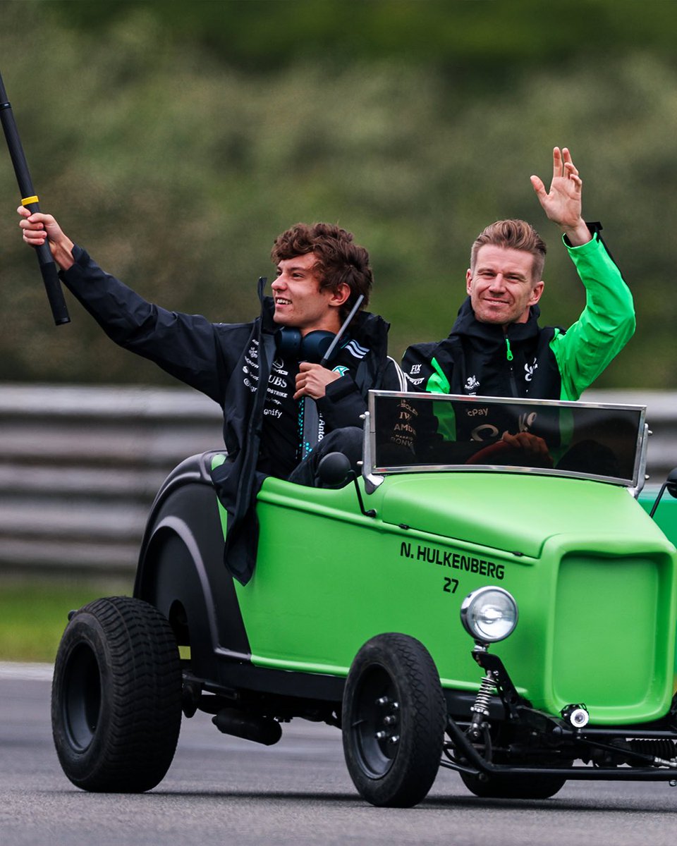 The Brasil drivers' parade absolutely delivered 🤣