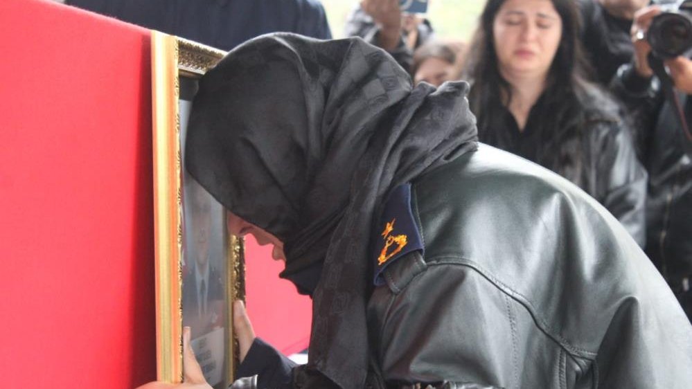 darkwebhaber's tweet image. Türkiye, şehitlerini uğurluyor. 🇹🇷