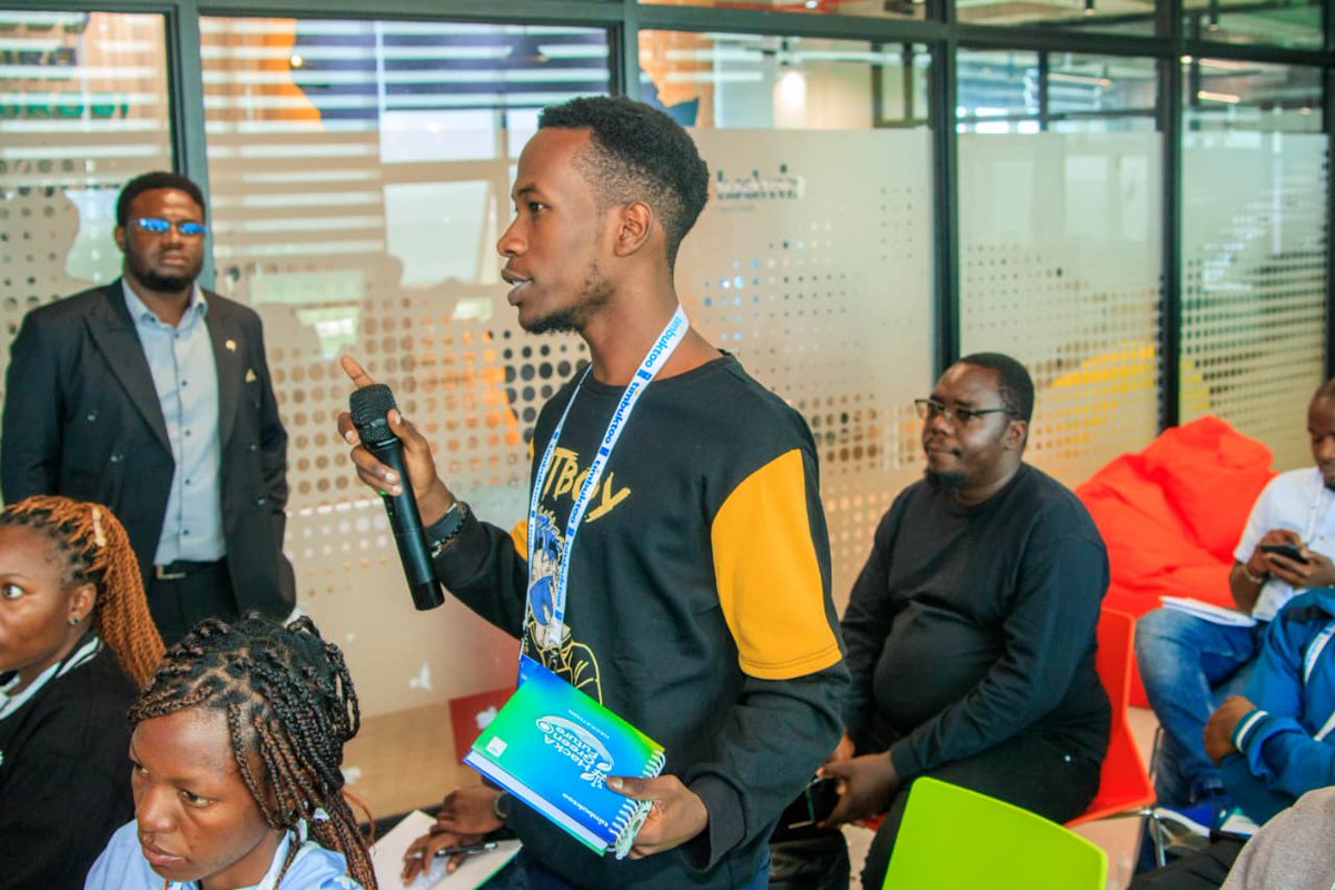 TechnopolisKE's tweet photo. The Machakos County team is now making their presentation at the #HackAGreenFuture hackathon, tackling the challenge: How might we use technology to strengthen linkages between waste generators, aggregators, and users to boost reuse, recycling, and repurposing of household and agricultural waste?

Innovative minds are pitching solutions for greener livelihoods and a cleaner, more sustainable future #SiliconSavannah