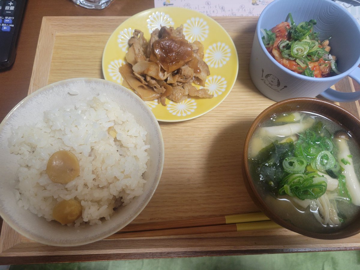 そんな盛大に作ってないのにお腹満腹🤣 あ、納豆2パックかな？笑