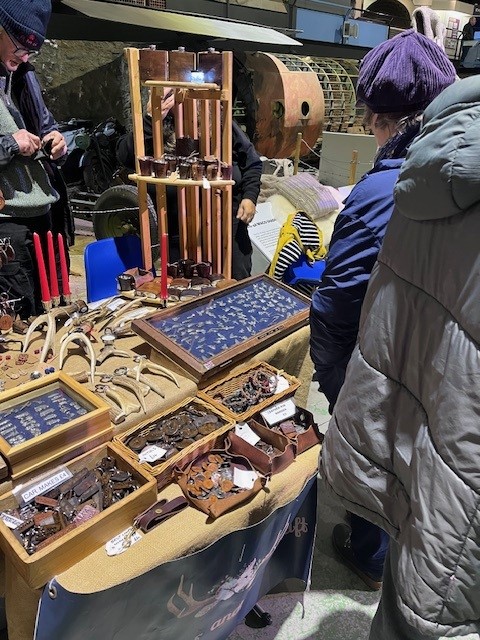 armyflying's tweet image. 🎄Christmas Fair 
📅Sat 22 November
🕙10:00 – 15:00

Discover perfect gifts from a range of local stall holders offering jewellery, candles, original artwork, home furnishings and more 🎁Plus, craft activities for kids and festive treats in our Café 😋

👉 bit.ly/4ijodyh