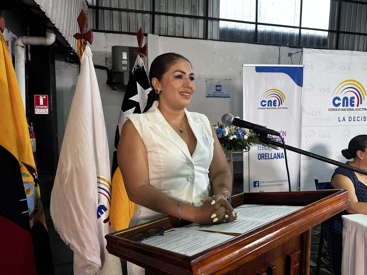 "Hemos cumplido con normalidad dentro de los plazos establecidos, todas las fases de este proceso electoral del #ReferéndumYConsulta2025 🗳️🇪🇨; y es por ello que hoy desarrollaremos el proceso #VotoEnCasa, enfatiza <a href="/SlendyAlvarezB/">Slendy Álvarez</a>.