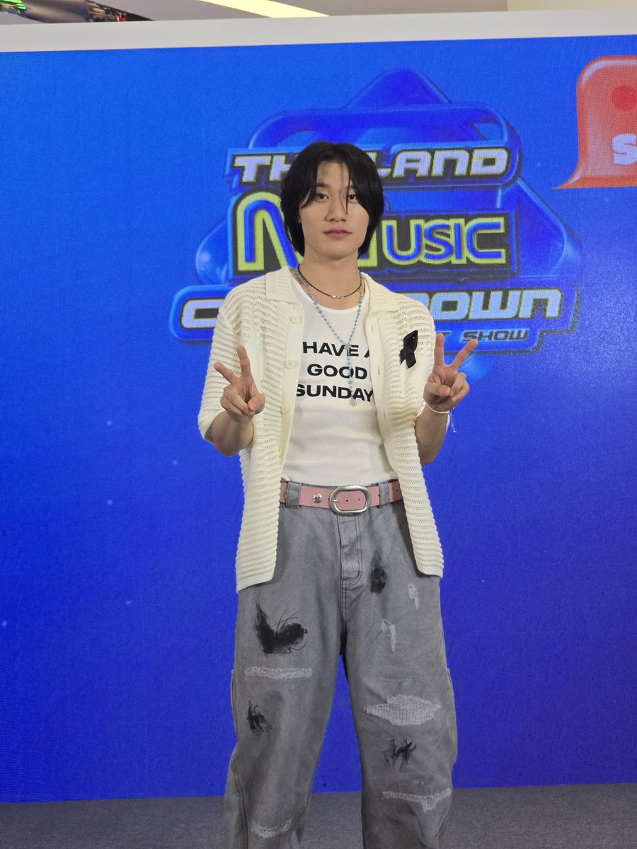 TMCcountdown's tweet photo. ขอบคุณที่มากันนะค้าบบบ🥹🫶🏻
วันนี้สนุกมากเลยยย ต้อนรับกันอย่างอบอุ่นสุดๆ
เจอกันในคอนเสิร์ต วันที่ 15 และ 16 พฤศจิกายน นี้ น้าา💚💙

#TMCLIVExBANGYEDAM #방예담 #BANGYEDAM
#DAMLANDinBKK #DAMLAND_IN_BANGKOK https://t.co/yFJeZ65WoS