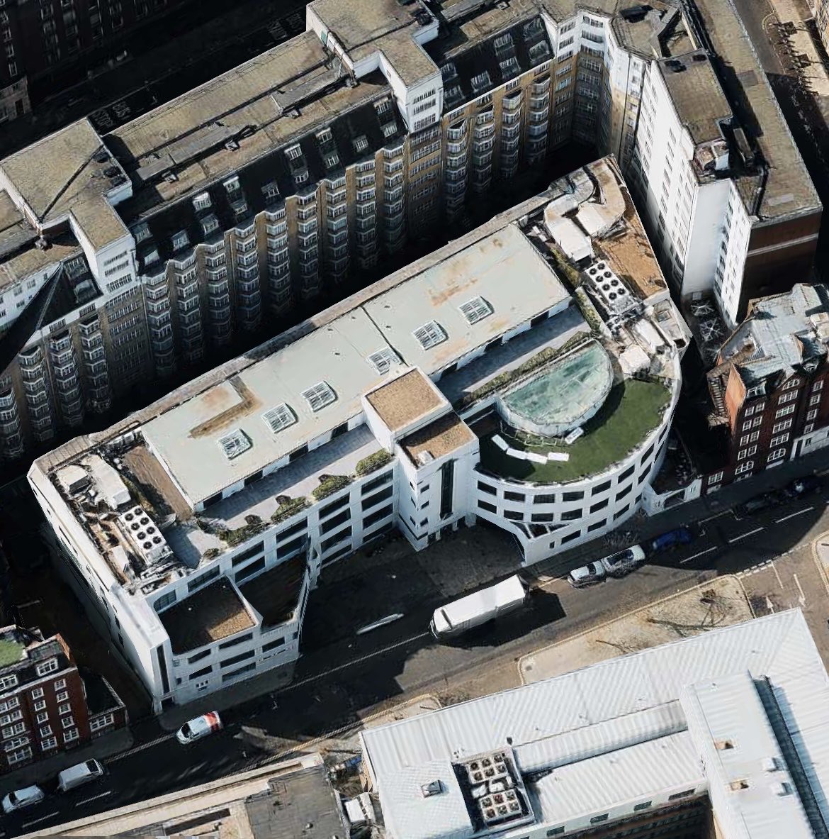 moore_dorian's tweet image. I’ve long admired this Bloomsbury adaptive reuse project. Once a Daimler car hire garage with a striking curved ramp, it later housed McCann’s London offices and now continues with new uses. A great Art Deco example;  A fave of my #adaptivereuse studies.