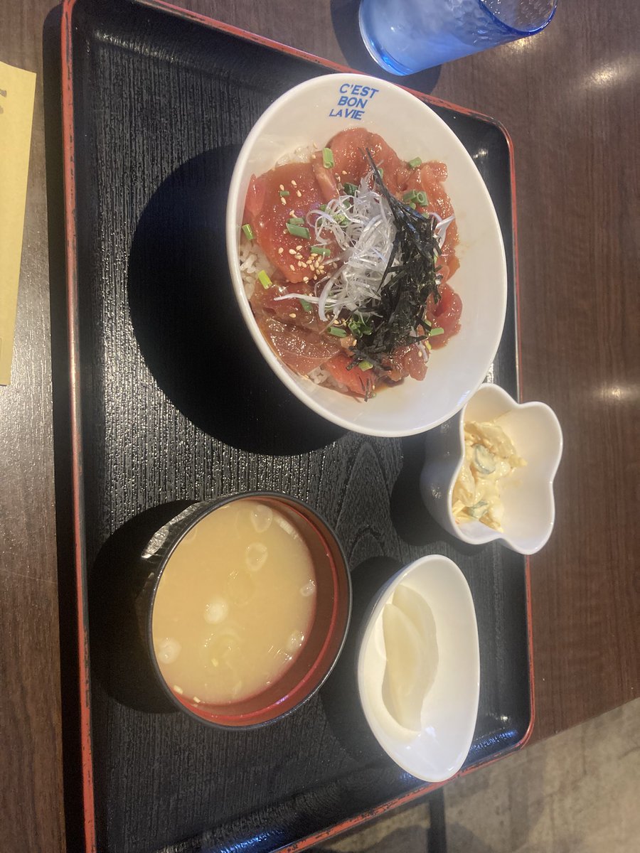 aimasu765's tweet image. 漬け丼美味い