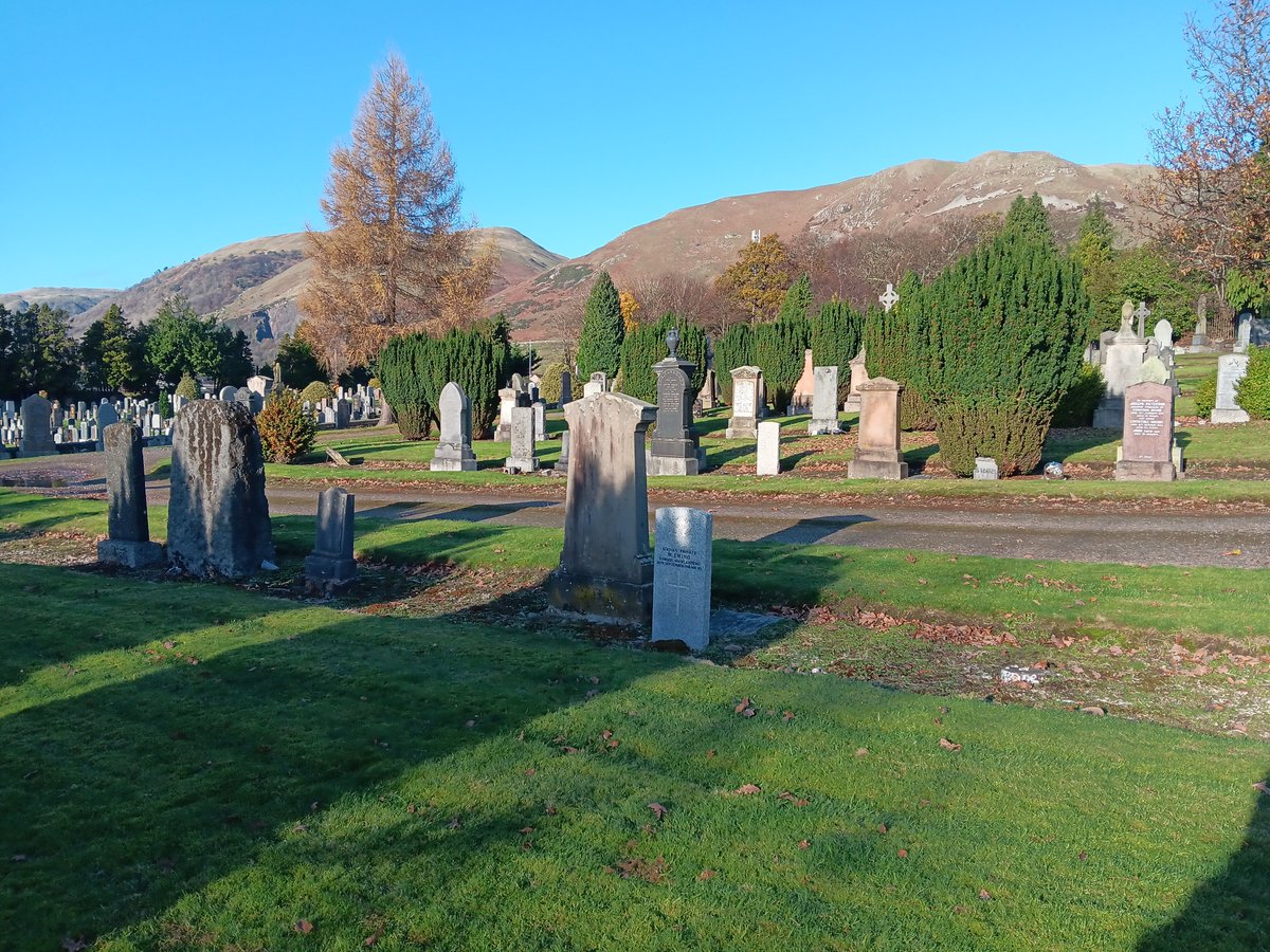 BrianWITGuy's tweet image. Lovely day for #EOHO inspection at Tillicoultry Cemetery &amp;amp; nice to see some flowers/poppies at a couple of the @cwgc graves #WW1 #WW2 #LestWeForget #Remembrance