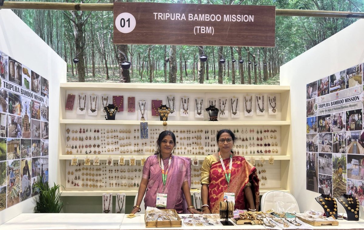TripuraBamboo1's tweet photo. Celebrating Tripura’s craftsmanship at IITF 2025.. 
Sujata Das Banik and Manjusree Das Datta, two jewellery-making artisans, are showcasing beautiful bamboo jewellery at the TBM stall in IITF 2025, Bharat Mandapam, Pragati Maidan, New Delhi. 
Visit Hall – 3/04(A), Pillar – 13. https://t.co/uKZitrNJJX