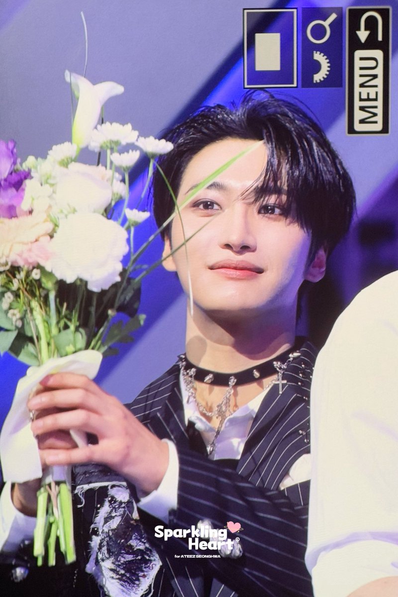 251114

#에이티즈 #ATEEZ #성화 #SEONGHWA