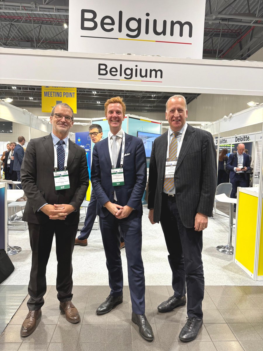 BelgiumDGE's tweet photo. In 🇵🇱 for the #RebuildUkraine Conference and consultations with my Polish counterparts.
Great exchange with DGE Anna Piesiak & DGE Małgorzata Kałużyńska on MFF, enlargement & internal reforms.
Always good to compare notes and keep momentum! @PLinBelgium @PolandMFA @PLinBelgium https://t.co/sDkZ9QJdJF