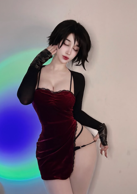 LunaticalWitch - little bit elegant little bit naughty ♥️✨ https://t.co/KX9r6TOq26