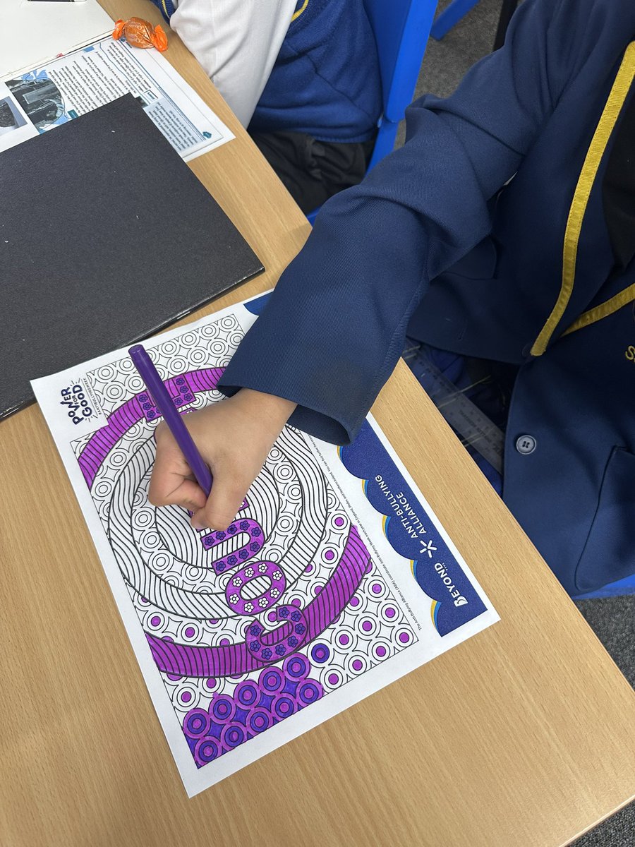 carltonj_i's tweet image. Year 6 Trees have been enjoying some peaceful mindfulness colouring today, inspired by key words for #AntiBullyingWeek. A lovely way to reflect, relax and celebrate kindness! #ChooseKindness #Year6 #Mindfulness