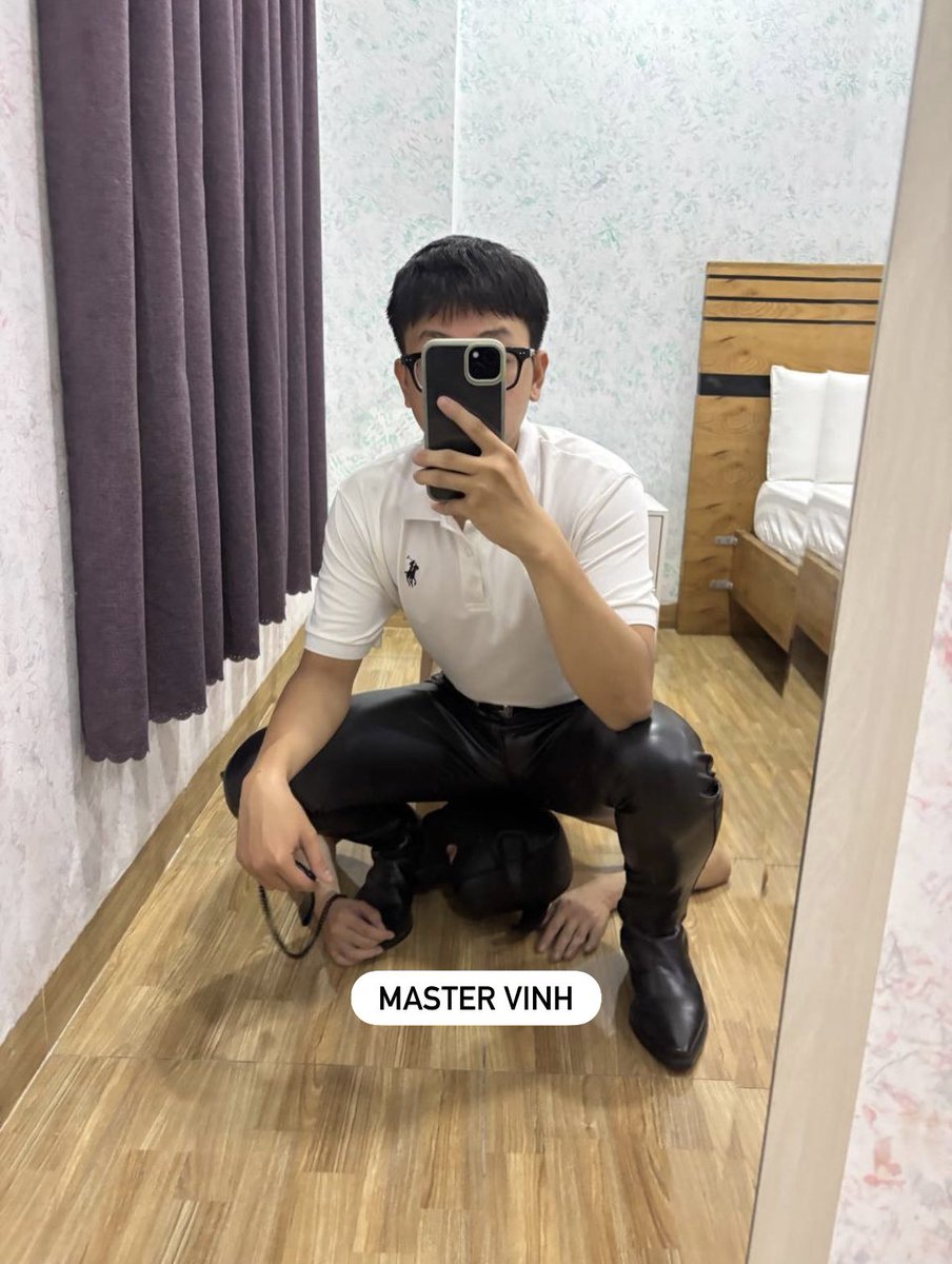 Tuyển dog liếm giày và cung phụng cậu 

#findom #atm #cashmaster