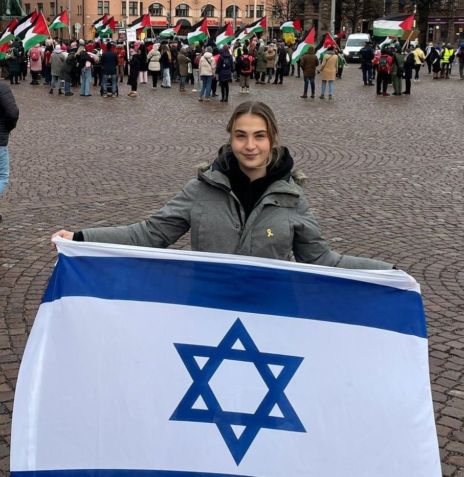 HuntersOfNazis's tweet image. Shabbat Shalom, everyone! 🇮🇱

And remember:
FUCK HAMAS