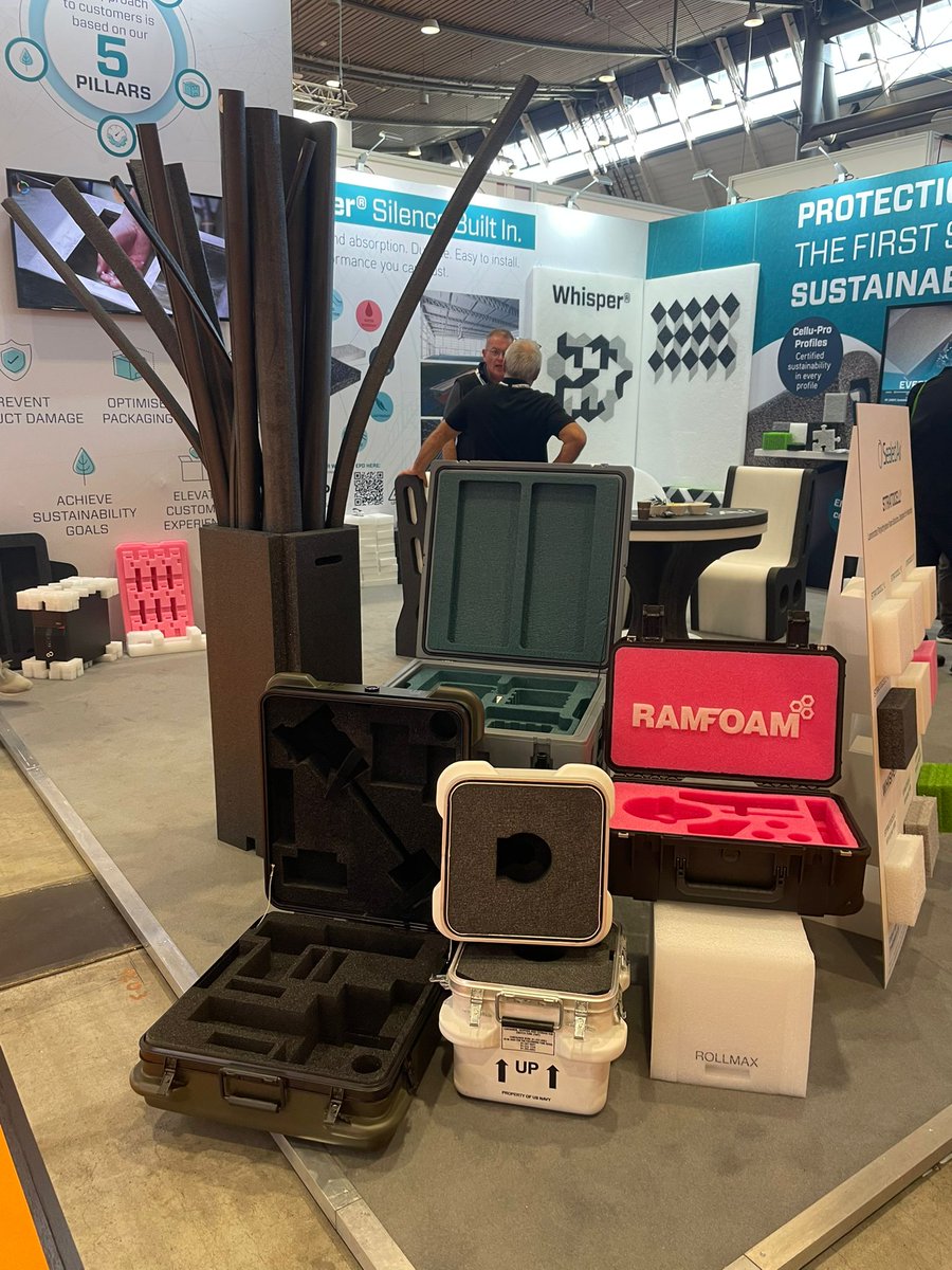 Des1gnpackaging's tweet image. ✈️ Some of our Design Packaging team members were out at Foam Expo this week, walking the show floor!

They spent the week in Stuttgart, exploring new materials and staying informed on advancements within the foam and materials sector. 
hubs.li/Q03TbMLr0

#DesignPackaging