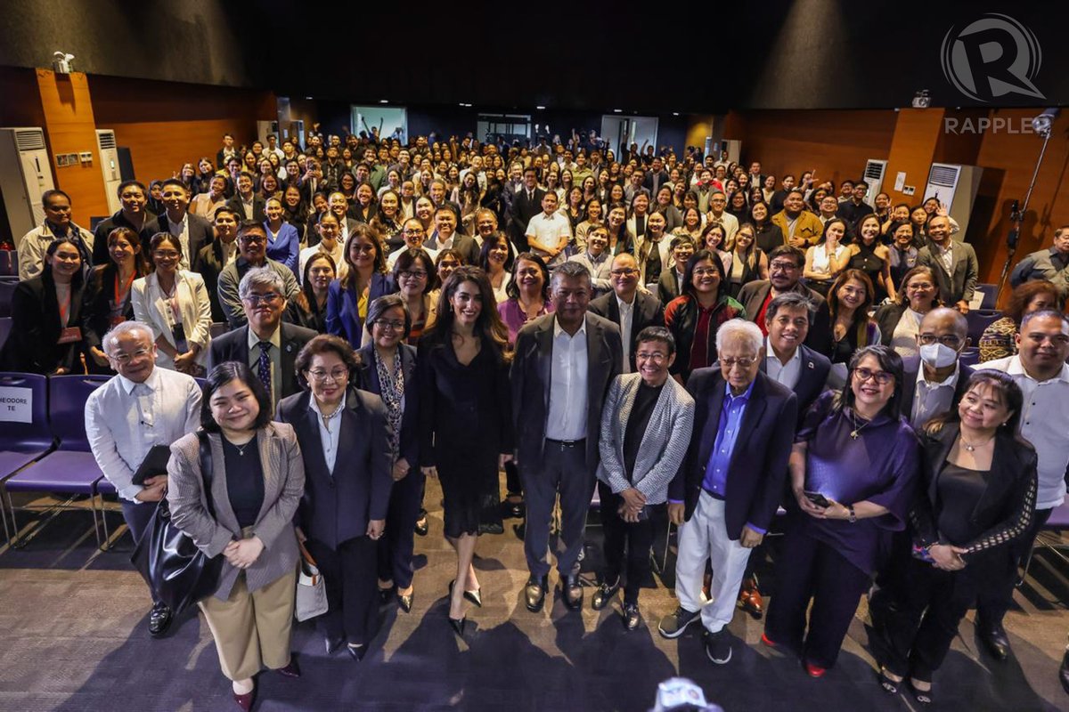 WHEN COURAGE MEETS THE RULE OF LAW  

World-renowned human rights lawyer Amal Clooney takes the stage at The Rule of Law Forum on Friday, November 14, alongside Rappler CEO and Nobel Peace Prize laureate Maria Ressa.  

The forum, attended by Philippine legal and civic leaders,