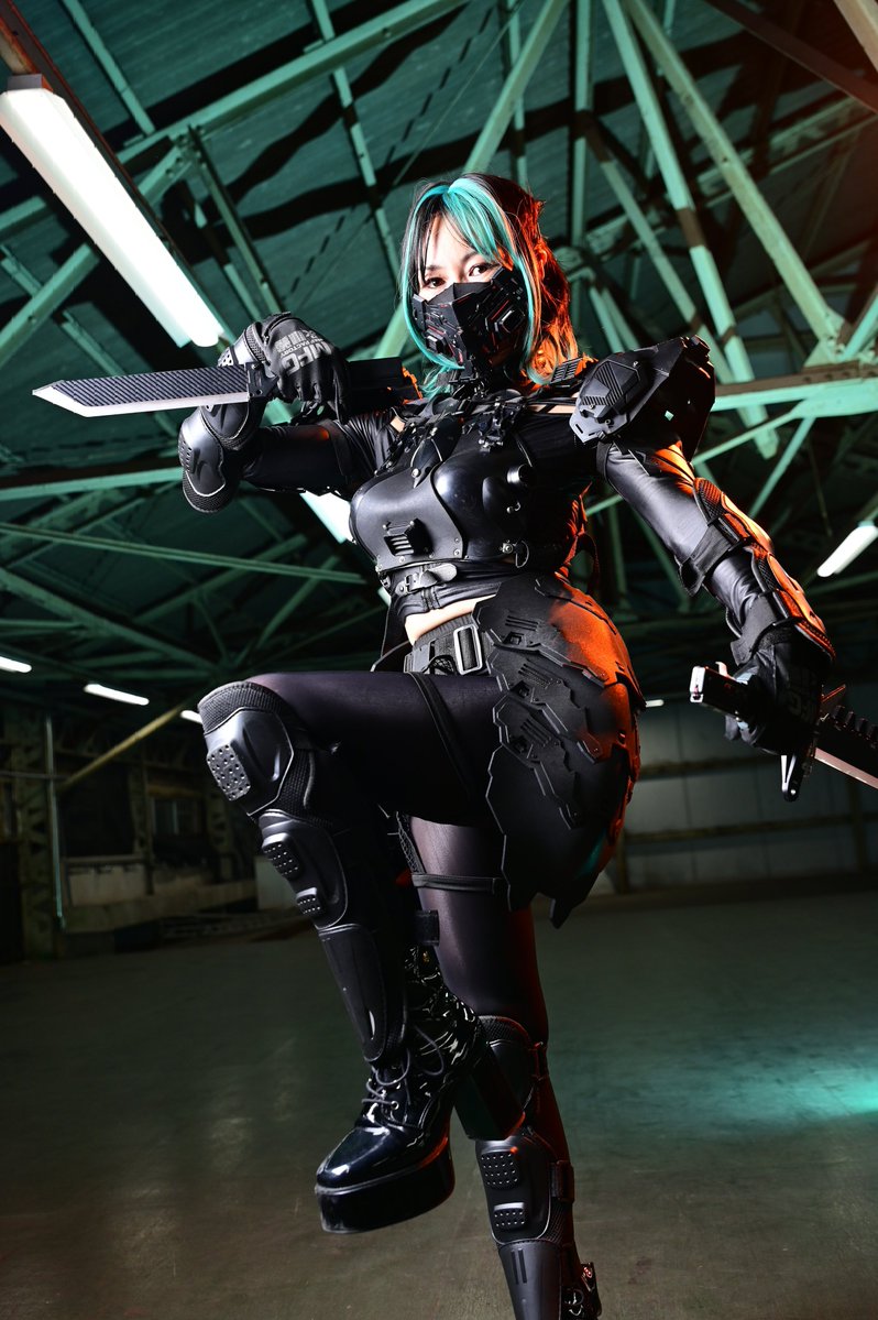 ▱新アイテム着用例写真▱ 
UEDA承孔氏→ <a href="/UEDAJYOKO/">UEDA承孔 11/15.16デザフェス両日Ｋ-233&234</a> 
&gt;装甲をアームプロテクタ連結で肩装甲ver
&gt;ベルトと連結で腰装甲ver

片方のみ着用でコーデ幅増えます
めちゃ軽いので装備負担無し

写真撮影→ <a href="/ko11145300/">ko</a> 
#デザフェス62お品書き