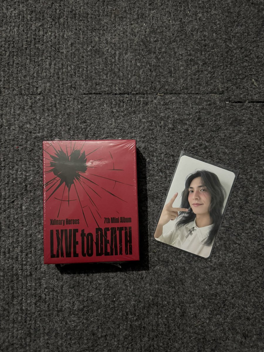 wts lfb ph

– lxve to death tin case w/ jooyeon soundwave pob
– P1,200

🔖 xdinary heroes xh xdiz lxve to death gunil jungsu gaon ode junhan jooyeon