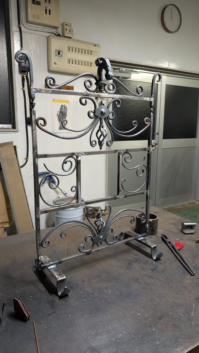 今日はこれで終わりです。

真ん中作ったら終わりです