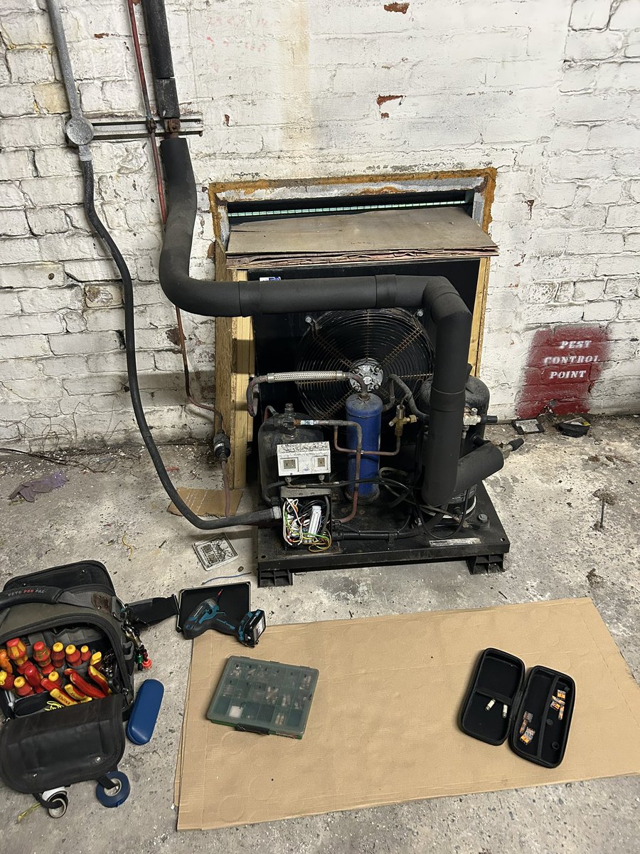 Some cold room repair for me today 🥶