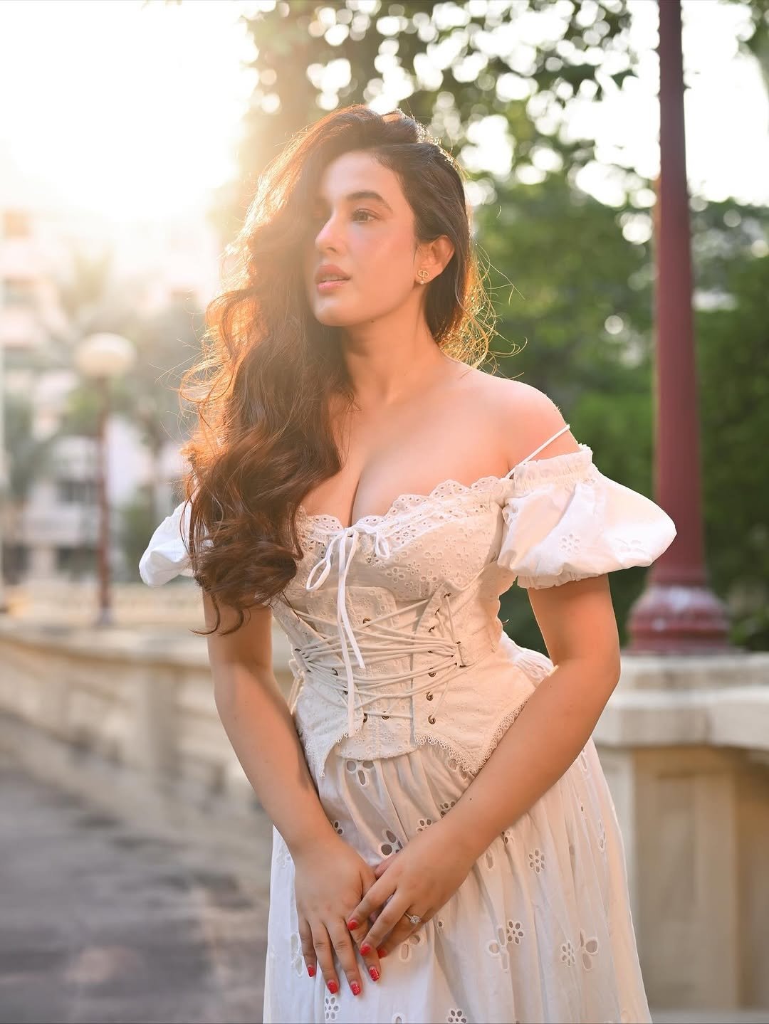 G5tsngxboAE-w1E?format=jpg&name=large