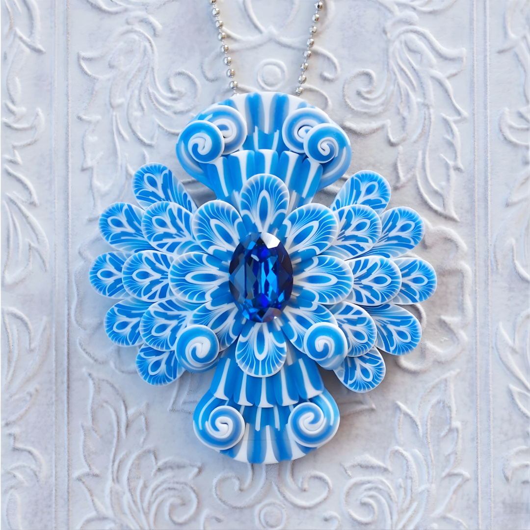 #わたしのイチオシ見てください　

青孔雀の羽花ブローチペンダント💙🦚💙　

#ハンドメイドアクセサリー