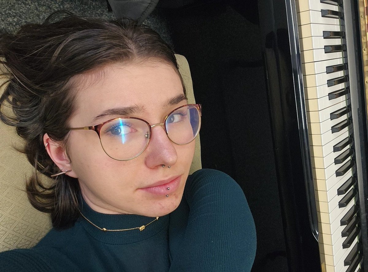 notcryinguare's tweet image. Stealing from oomfie.... if you didnt know my &amp;amp;team bias line who would you think it is? :3