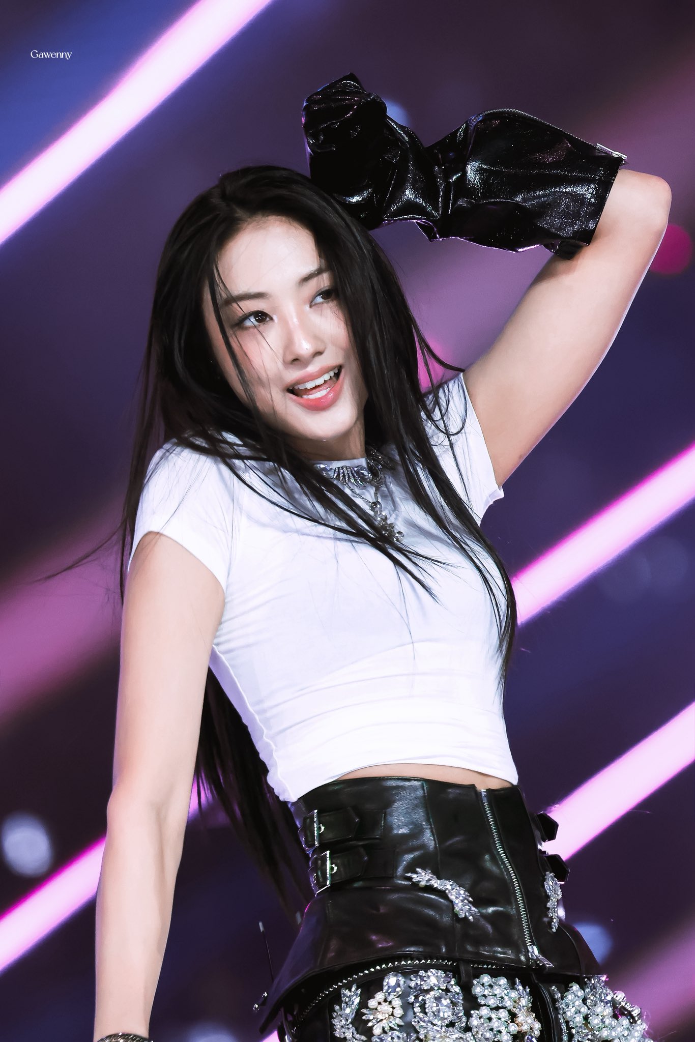 G5ttJe2aMAAxSWq?format=jpg&name=large