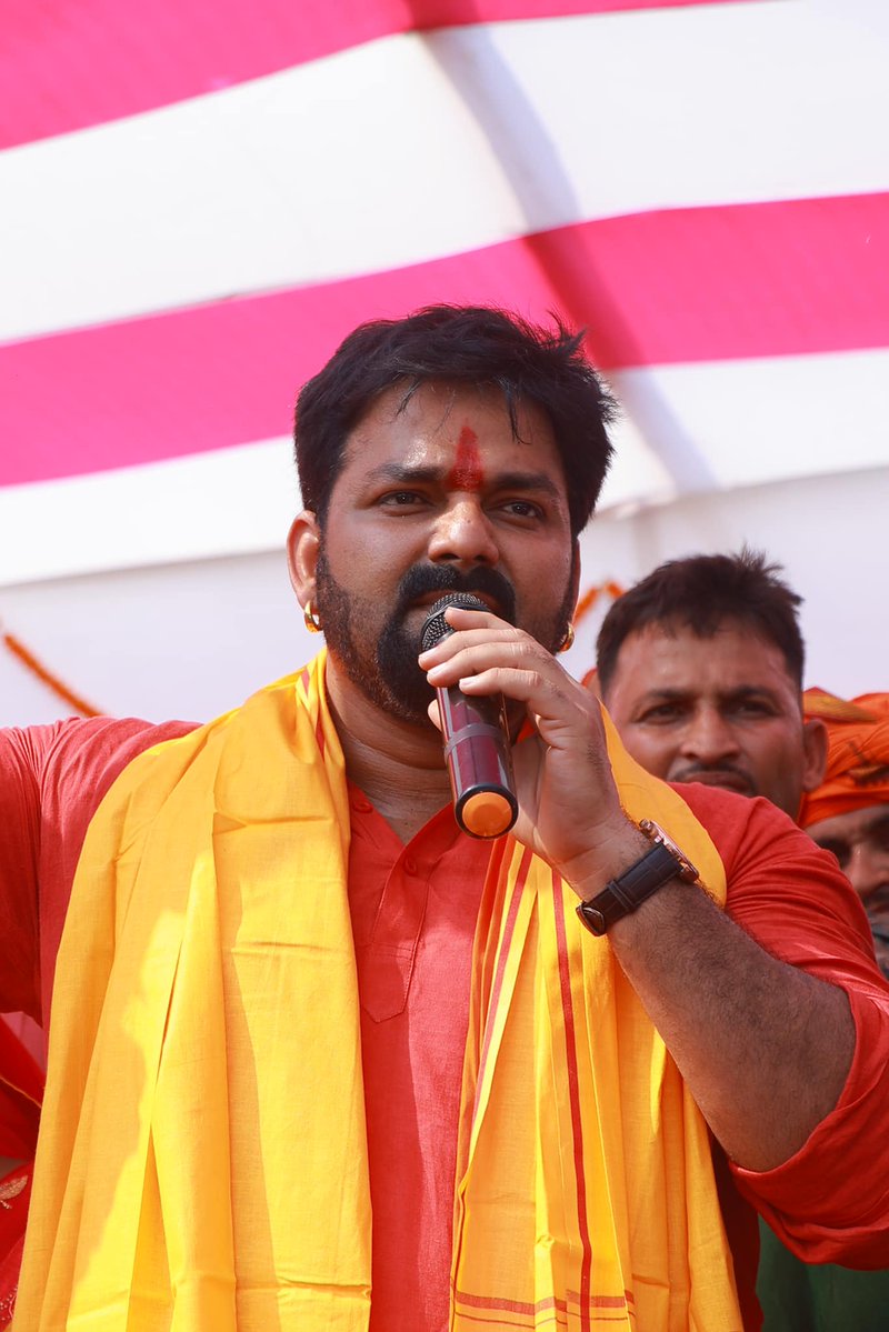 RahulMa075's tweet image. One of the silent power behind @BJP4India victory in Bihar Assembly Election. His efforts needs to be appreciated. 🫡 

The Power Star @PawanSingh909 💪

#BiharElection2025 
#PawanSingh