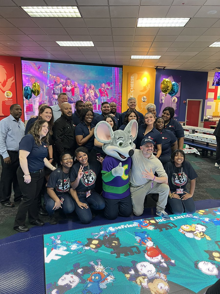 Happy Birthday 🎂🎈 <a href="/garyvee/">Gary Vaynerchuk</a> 
Friendly Reminder You are Still young!!!
To many many more years of blessings! Thank you for making the world 🌎 a better place!  🙌🏽🙏🏽  the Next 55 years are going to be amazing  to watch 🤩 #veefriends