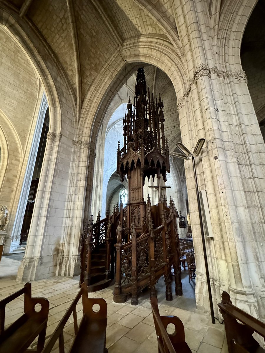 超希少】✞ゴシック様式祭壇＋マリア像2体＋天使像 カトリック 超希少